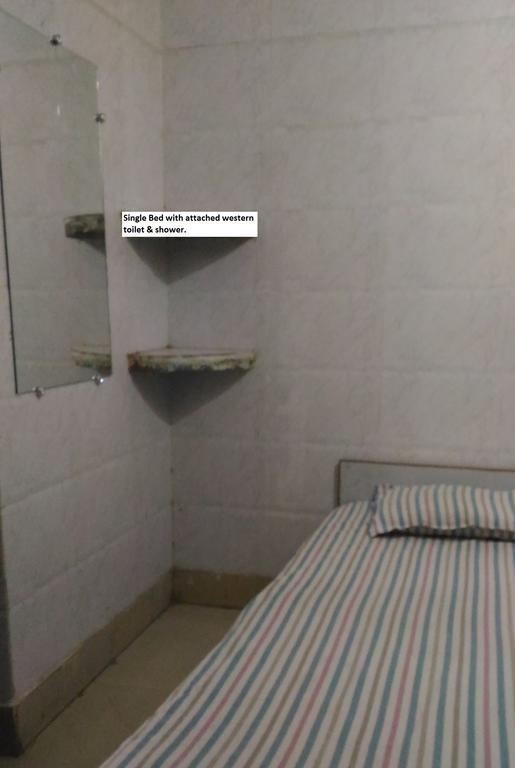 Goldy Guest House 바라나시 외부 사진